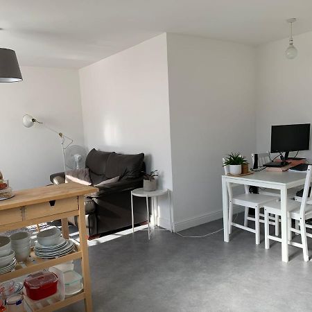 Bright, Chilled Ensuite Db Room In A Shared Flat! London Kültér fotó